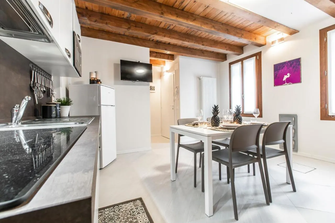 Venetian Superior Apartment R&R
