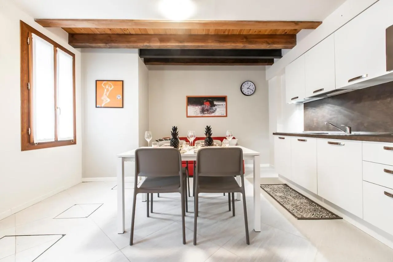 Venetian Superior Apartment R&R